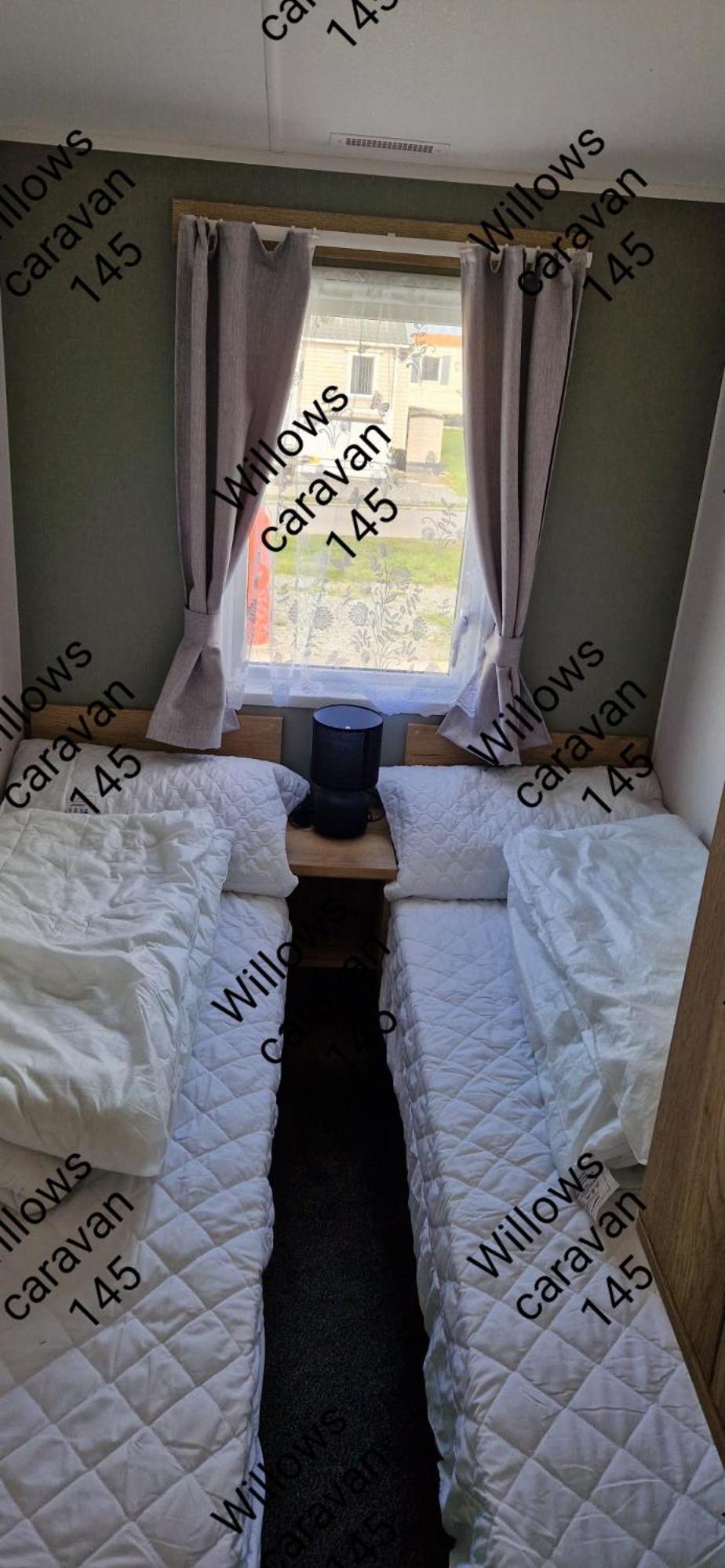 Willows Caravan 145 Llanddwywe Zewnętrze zdjęcie